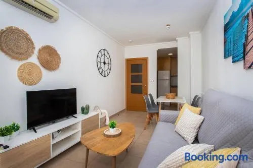 Apartamento en Alicante cerca del aeropuerto - Image 1
