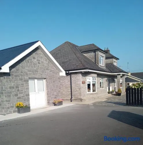 Bradstone Lodge - Image 1