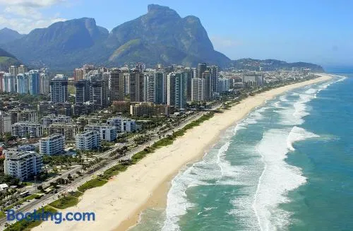 Acesso Praia, Vista Mar, Estacionamento, Cozinha, Conforto - Image 1