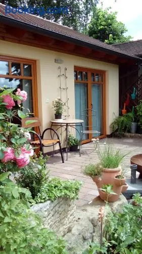 Apartment mit Gartenblick - Image 1