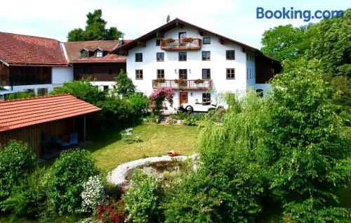 Meraviglioso appartamento adatto alle famiglie | Vista sul giardino - Image 1