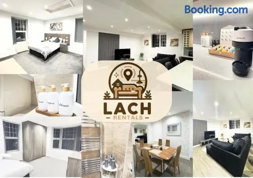Apartment in Caversham - Image 1