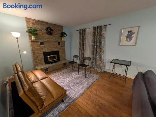 Cozy Belleville Retreat Near DT & Waterfront - Image 1