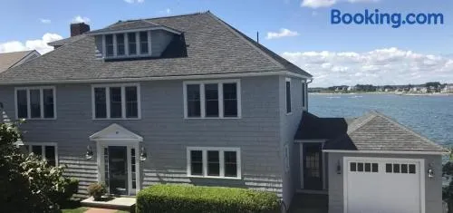 Cove House - 6 Bedroom 4.5 Bath Water Front Home s - Image 1