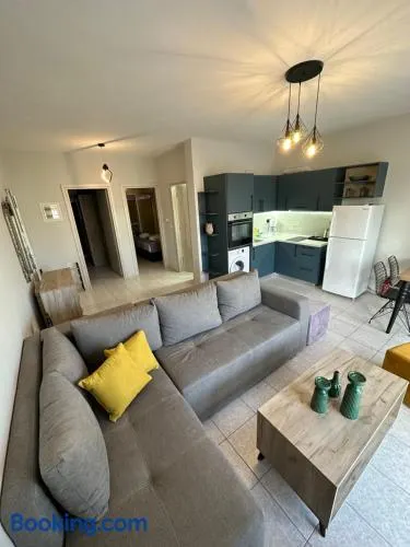 MosHouse Apartment ! 2 Bedrooms Apartment!! - Image 1