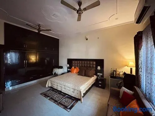 Bisht Niwas Homestay - Image 1