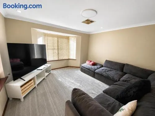 Mullaloo Beach Home - Image 1