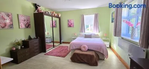 Boyne Place - Image 1