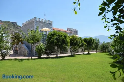 Nefeli Apartments - Image 1