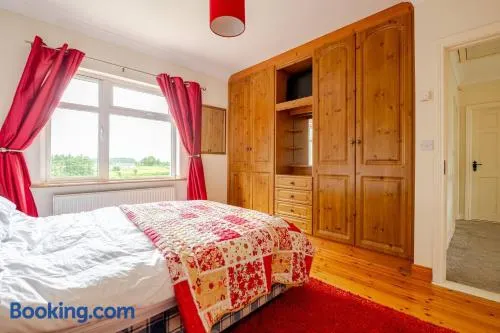Spacious Home by Lough Rynn Castle Wedding Venue - Image 1