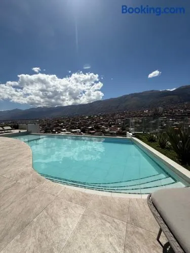 Enfoque Petfrienly Piscina Gastronomía & Ciclovia - Image 1