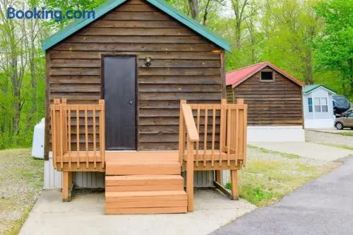Homey Cabin in Bloomington with Views - Image 1