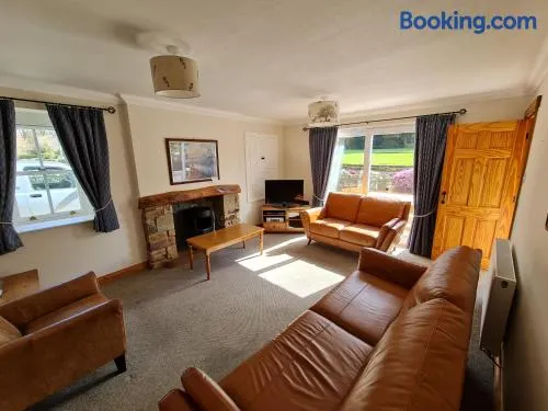 Stable Cottage - Image 1
