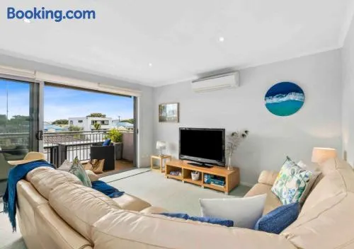 Peacehaven on Orton Street- 350m to the beach! - Image 1