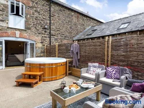 2 Bed in Launceston oc-88859 - Image 1
