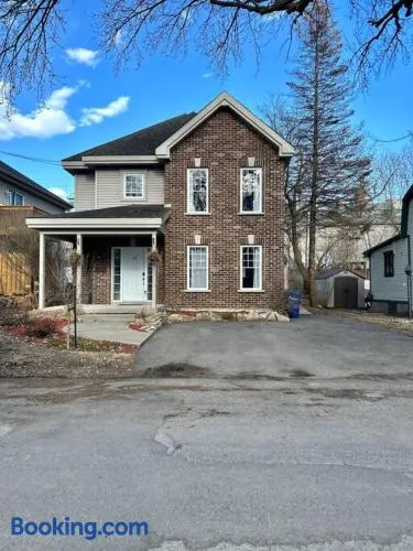 Magnifique maison près de l eau - Image 1