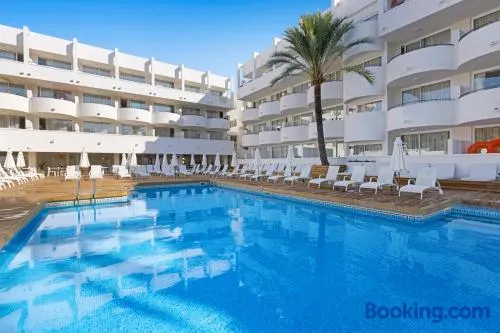 Palmanova Beach Apartments by TRH - Image 1
