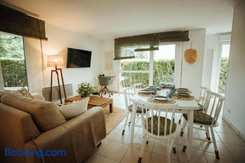 Lumineux appartement avec terrasse proche de Genève - Image 1