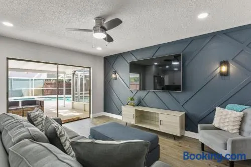 Family Friendly Oasis Heated POOL - Ace Location - Image 1