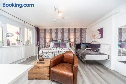 11 Boutique studio apartment perfect for peaceful getaway, secluded garden, quiet location - Image 1