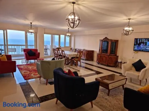 Alex sea view apartment - families only - Image 1
