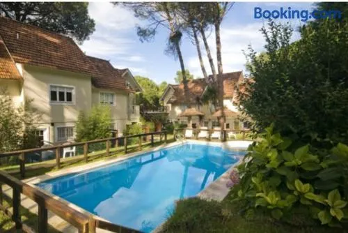 Carilo Cottage - Image 1