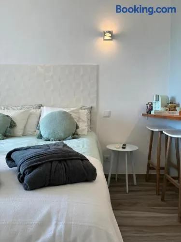 A28 - The Sea Wink Studio - Image 1