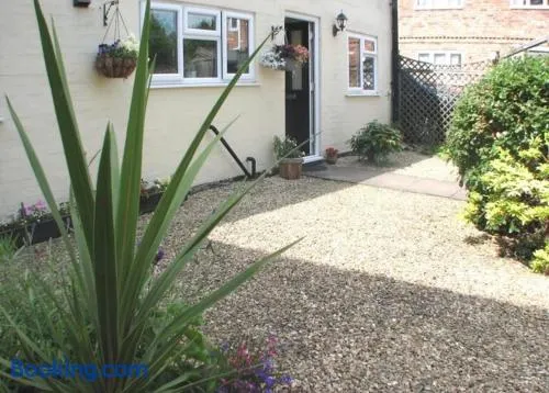 9 Bromleys Court - Image 1