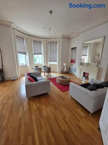 One Bedroom Luxury Regency Apartment - Image 1