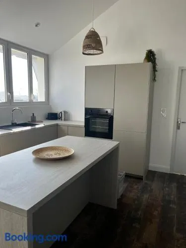 3 bedroom apartment - Image 1