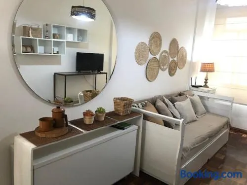 EcoLoft, melhor localização do centro, espaçoso e com ar - Image 1