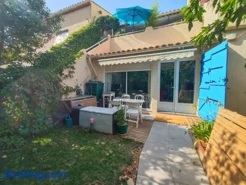 Quiet ground floor, air conditioning, garden, 3 bedrooms, 7 people max - Image 1