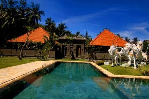 Puri Rai Hotel - Image 1