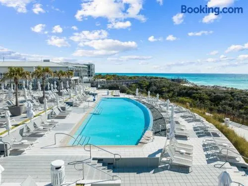 WaterColor luxury retreat with resort pools, private beach, FREE bikes - Image 1