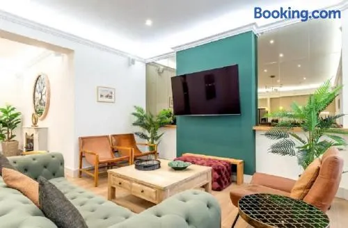 Appartement de 4 chambres à Zürich! - Image 1