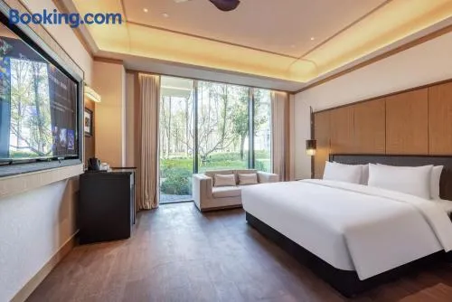 Blossom House Jinhua Lanxi, Jinghu - Image 1