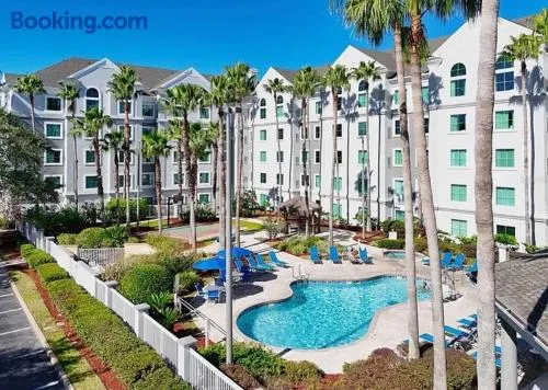 Resort condo near Disney Free parks shuttle - Image 1
