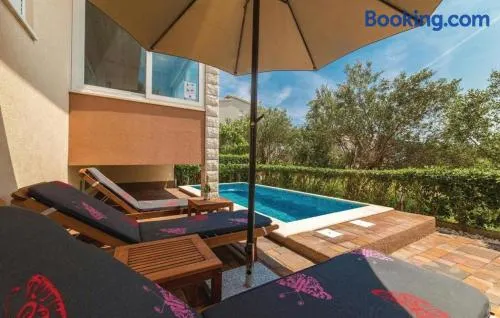 IPM boutique apartments,pool,free parking ,10 minutes from airport Split - Image 1