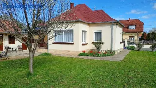 Neubauer Vendégház*** Mohács - Image 1