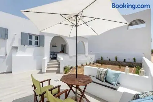 Beautiful Villa in Aliki near the Sea - Image 1