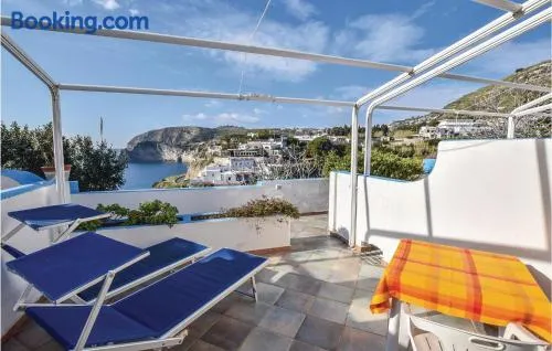 One-Bedroom Apartment In Santangelo Dischia - Image 1