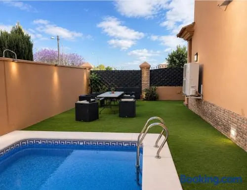 Sevilla Gateway House - Image 1