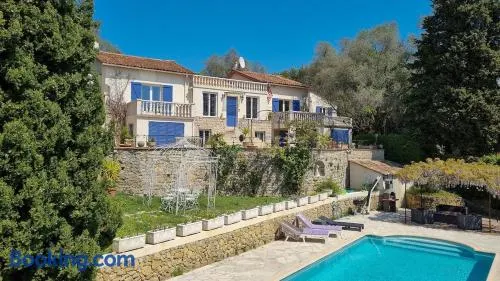 Villa 4 BR with pool, 5 minutes Cannes - Image 1