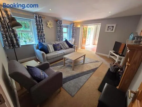 Charming Farm Cottage Near Lough Derg - Image 1