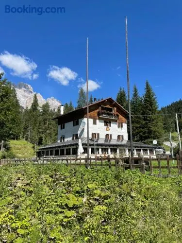 Chalet Cortina for families & friends - Image 1