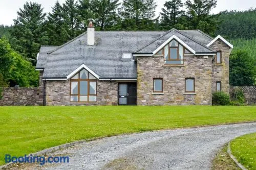 The Mountain Lodge Slievenamon spacious 4 bedroom house - Image 1
