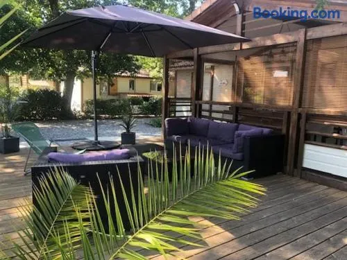 Les Flots dAZzURe –Chalet piscine loisirs - Image 1