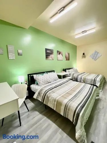 Private Room Near Airport K6 - Image 1