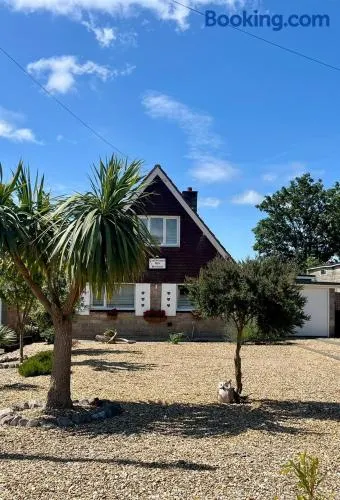 Little Bassett Bed & Breakfast - Image 1