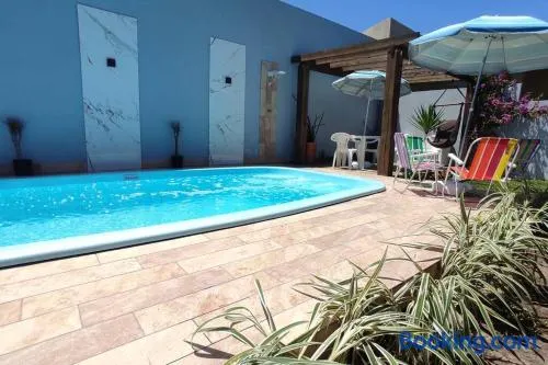 Casa com piscina pertinho do mar Centro de Mariluz - Image 1